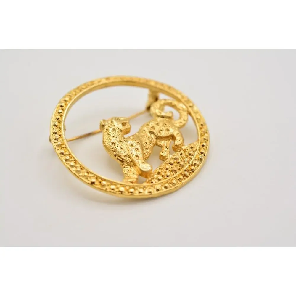 Vintage Leopard Pin Brooch Gold Wild Cat Jungle Antiqued Gold Tone 1980s 9B